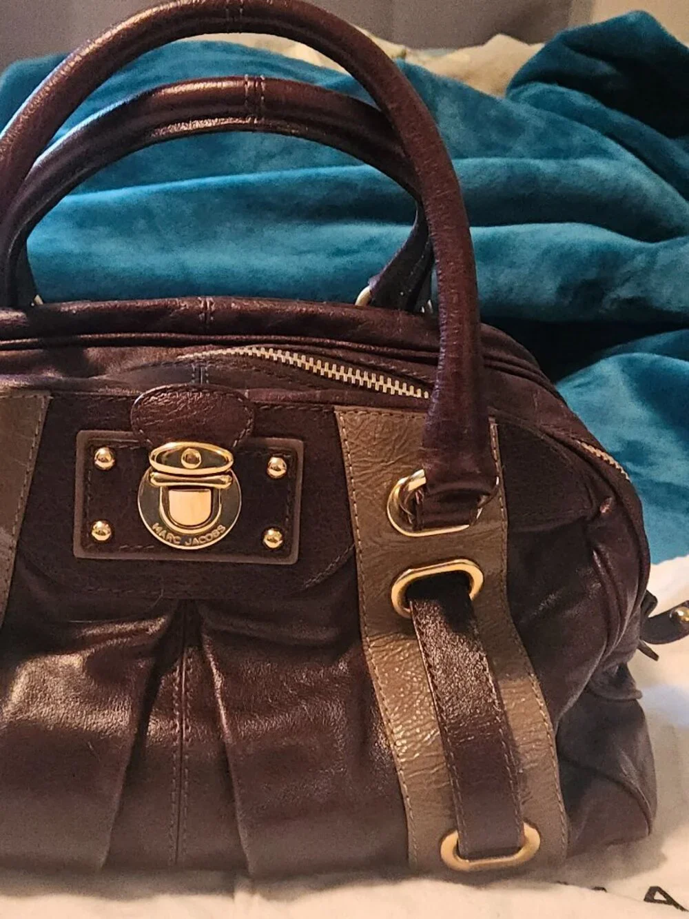 Authentic Marc Jacobs Italy Leather lined handbag